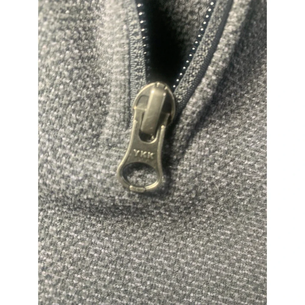 The North Face Textured 1/4 Zip Gray Pullover Men’s M Hiking Outdoor